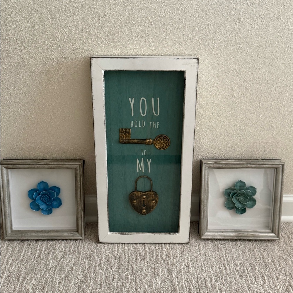 Decorative Wall Art Set with Key and Flower Accents